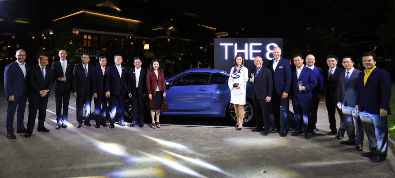 BMW 8 Series exclusive dinner BMW 8 Series exclusive dinner